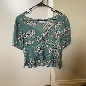 Women’s cropped blouse